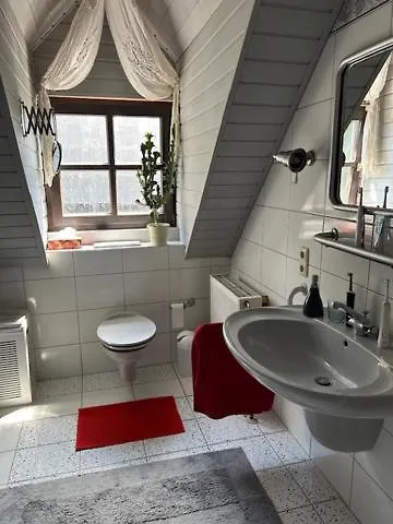 Doppelzimmer Mit Gemeinschaftsbad In Nuernberg Fischbach Homestay Nuremberg